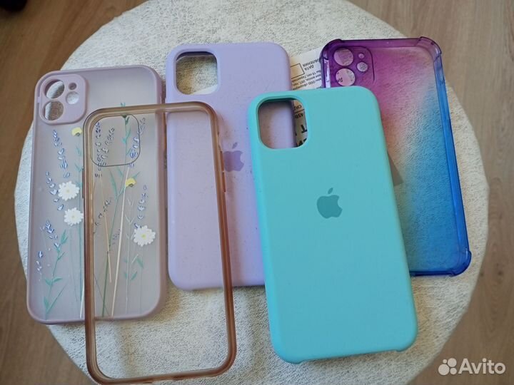 Чехлы на телефон iPhone 11