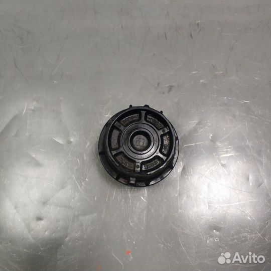 Крышка масляного фильтра Toyota Corolla E150 (Д)