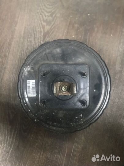 Вакуумный усилитель тормозов Toyota Crown JZS173