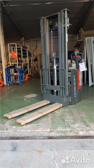 Самоходный штабелер PS 16L 1600 кг на 4,6м