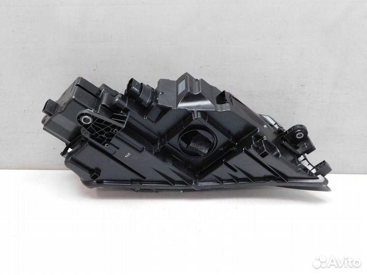 Фара левая Skoda Octavia