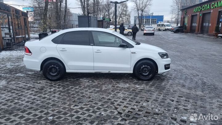 Volkswagen Polo 1.6 AT, 2017, 260 000 км