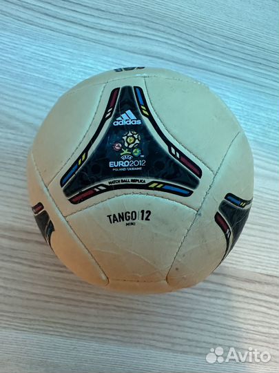 Футбольный мяч adidas tango euro 2012 оригинал