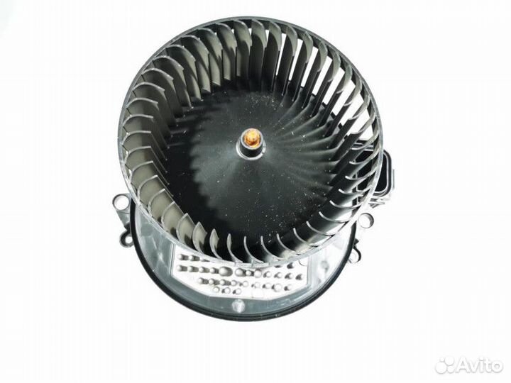 Моторчик печки BMW X3 G01 2020 64119276112