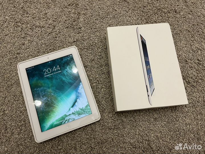 iPad 4 32GB Wi Fi + Cellular