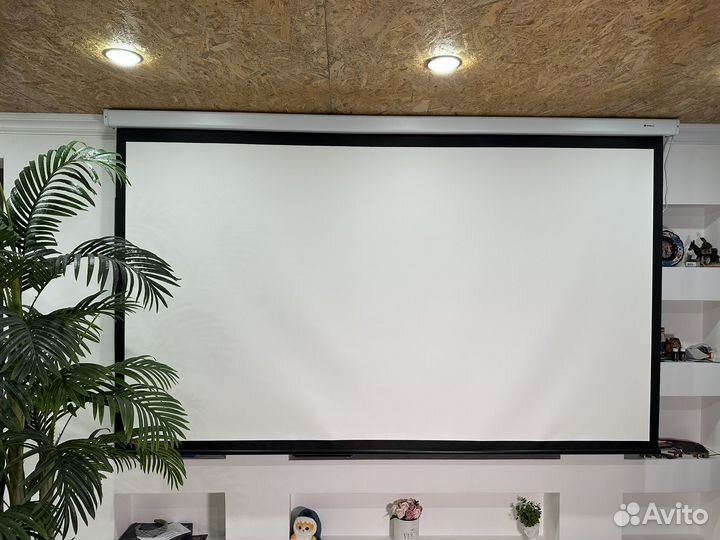 Полотно для проектора 108