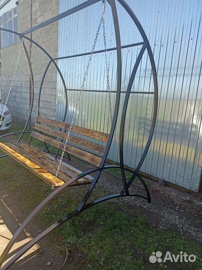 Садовые качели новые
