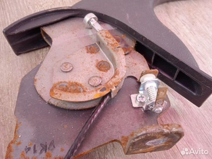 Рычаг стояночного тормоза Kia Sportage 2 G4GC 2010