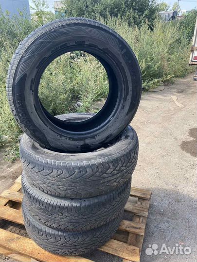 Yokohama Advan ST V802 235/65 R17 108W