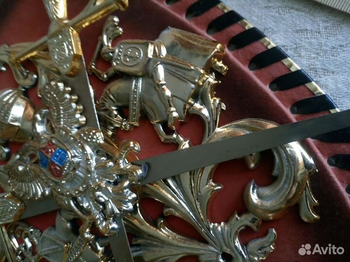 Декоративный рыцарский герб времён СССР