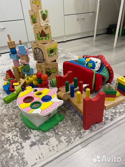 Развивающие игрушки