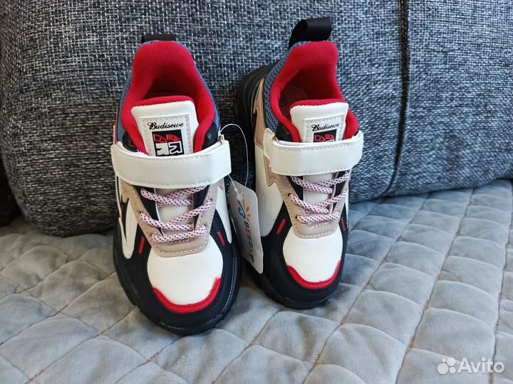 Кроссовки детские новые 27-32р