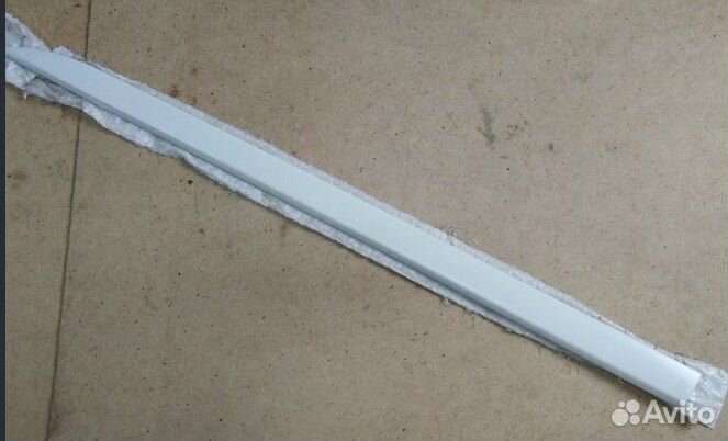 Молдинг на дверь левый Opel Corsa D 3 двери 2006