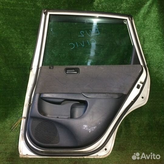 Дверь задняя правая Honda Civic EU1 EU3 Перламутр