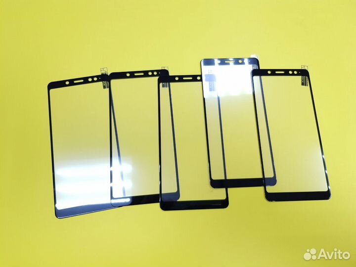 Защитное стекло на Xiaomi Redmi Note 5 Pro