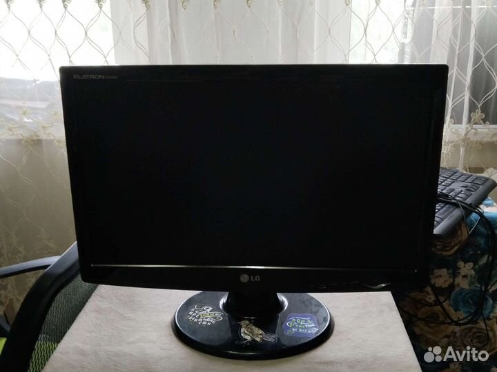 Монитор LG w2043s & Монитор HP196v, HP S2031a