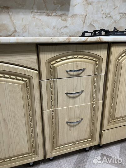 Кухонный гарнитур бу в хорошем состоянии
