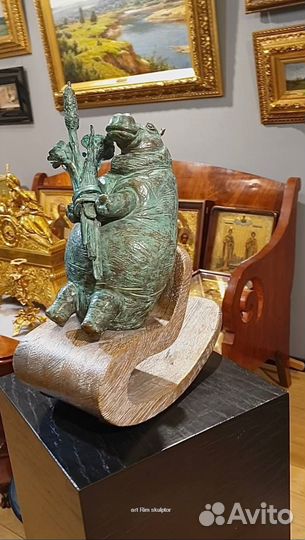 Скульптура бегемота «Счастливый день»