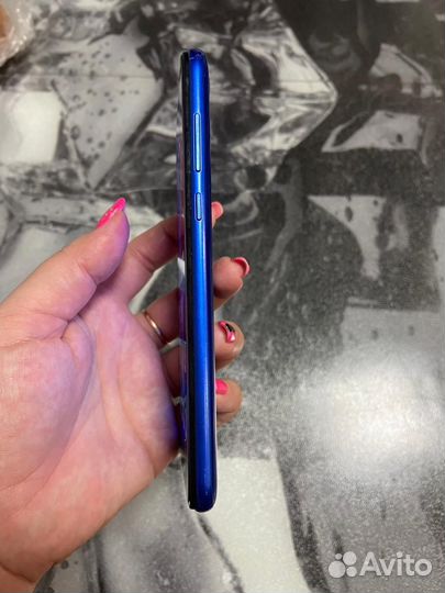 HONOR 8S, 3/64 ГБ
