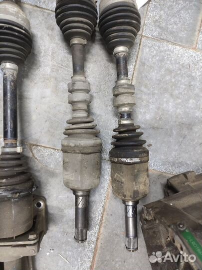 Привод передний пр./лев. Nissan X-Trail 31 QR25DE