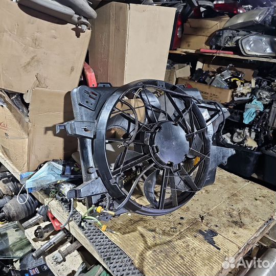 Вентилятор охлаждения Ford Focus 1