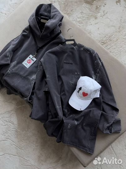 Свитшот Balenciaga оверсайз в красках