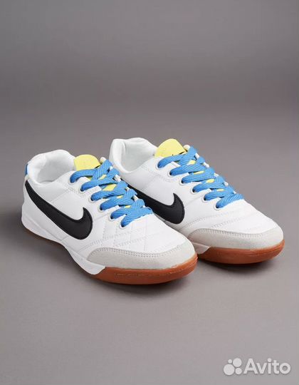 Бутсы,футзалки