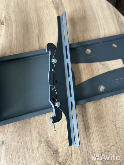 Крепление для телевизора на стену