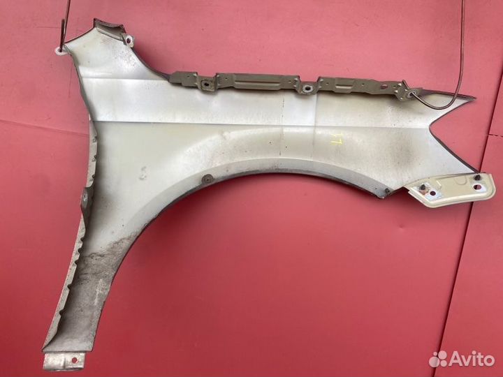 Крыло переднее левое Volkswagen Passat B7