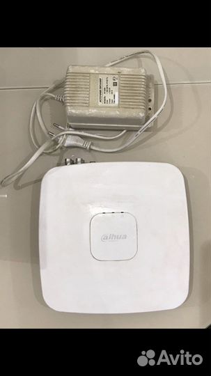 Видеорегистратор Dahua DHI-XVR4104C-S2