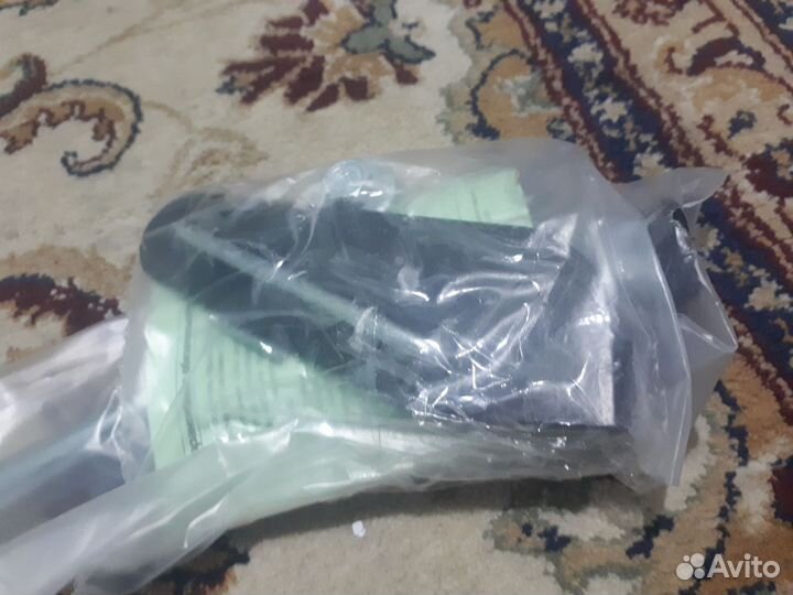 Упор капота