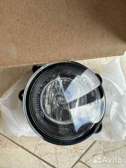 XBJ000090 Фара противотуманная левая L