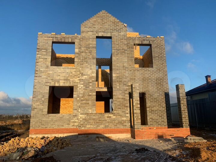 Коттедж 165 м² на участке 9,5 сот.