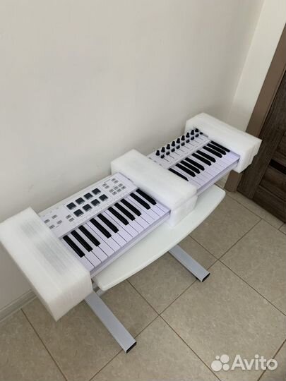 Midi клавиатура Arturia Keylab Essential 61