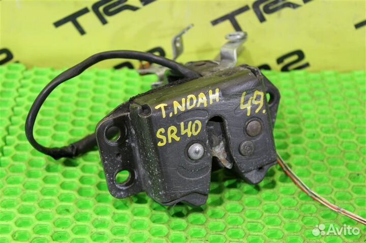 Замок багажника Toyota Town Ace Noah SR40 3S-FE