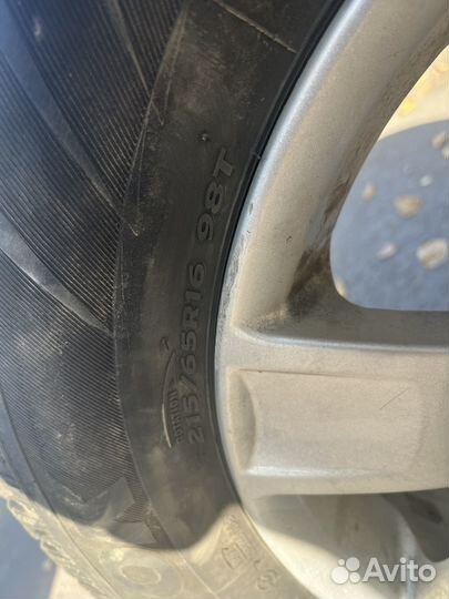 Hankook Winter I'Pike 215/65 R16 98T