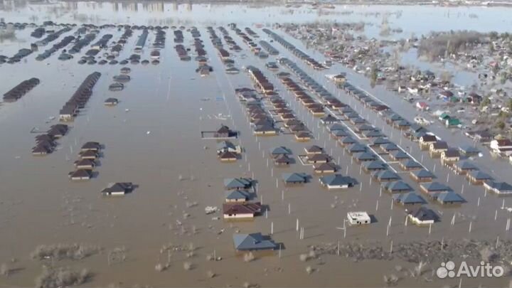 Япомогаю Женские вещи 46 48, 50 размер