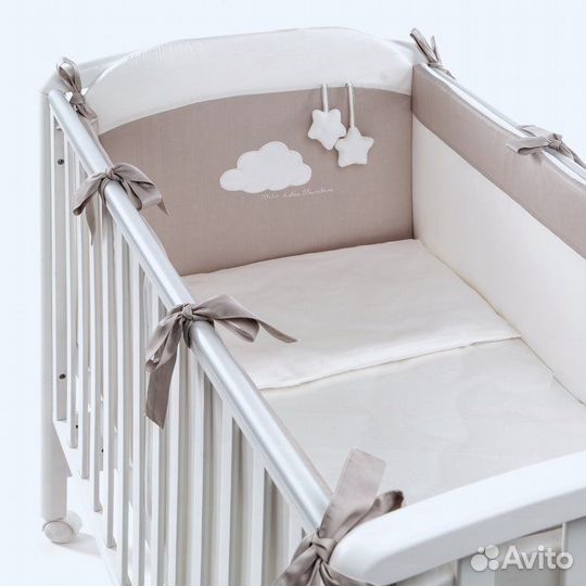 Комплект в детскую кроватку Perina