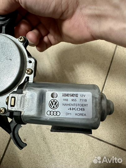 Мотор заднего стеклоочистителя Golf 5