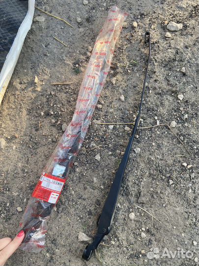 Поводок стеклоочистителя