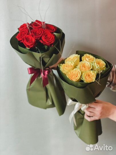 Букеты цветов по 700