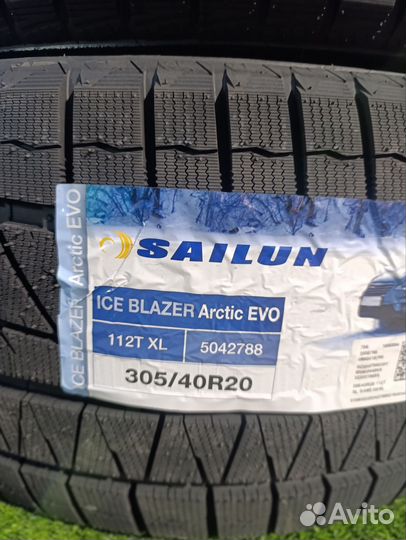 Sailun Ice Blazer Arctic EVO 305/40 R20 112T