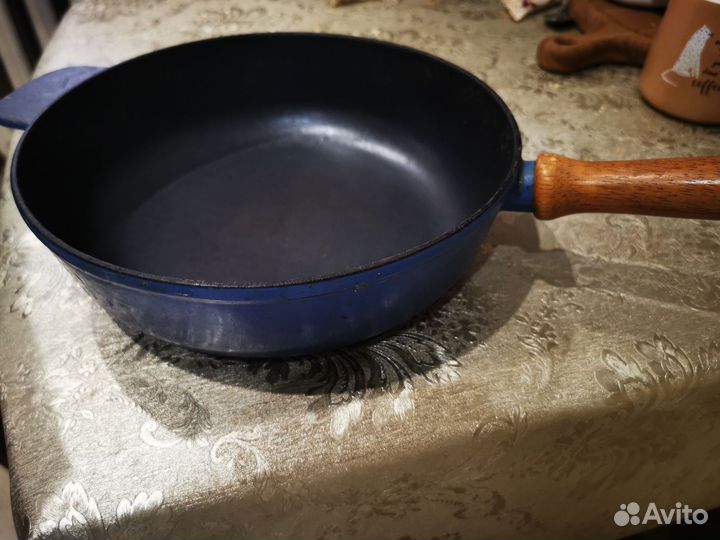 Чугунная сковорода 25см