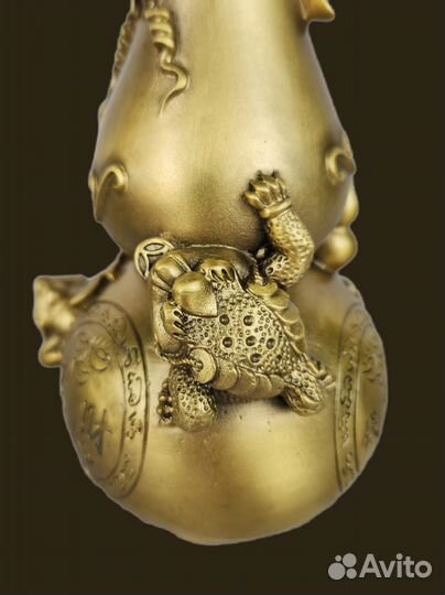 Бронзовая статуэтка 