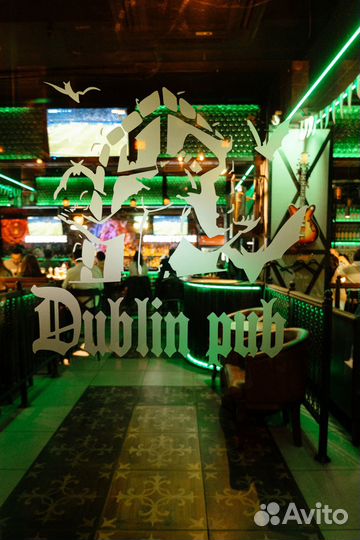 Официант в ресторан