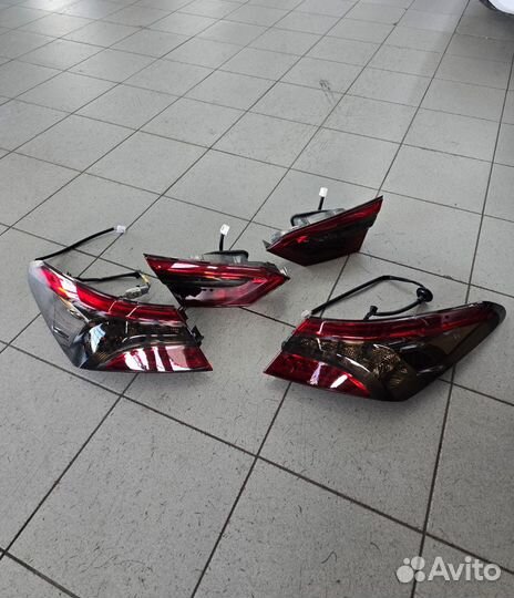 Фонари задние Toyota Camry 70