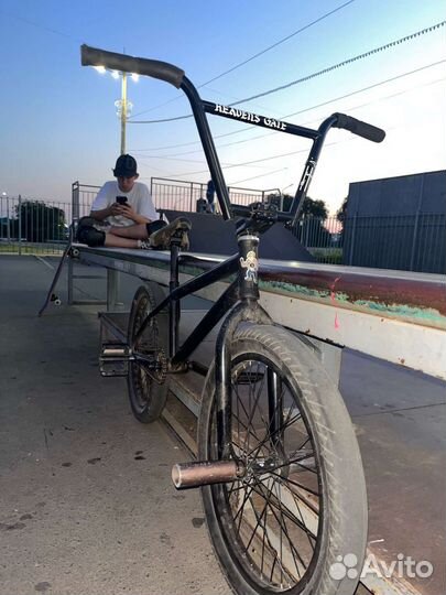 Трюковой велосипед BMX