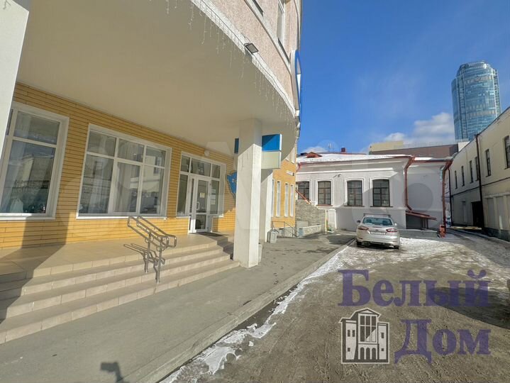 Продам офисное помещение, 1727.6 м²