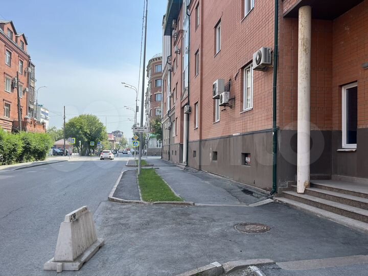 Помещение в центре, 388.9 м²