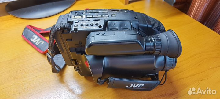 Видeoкамeрa JVC